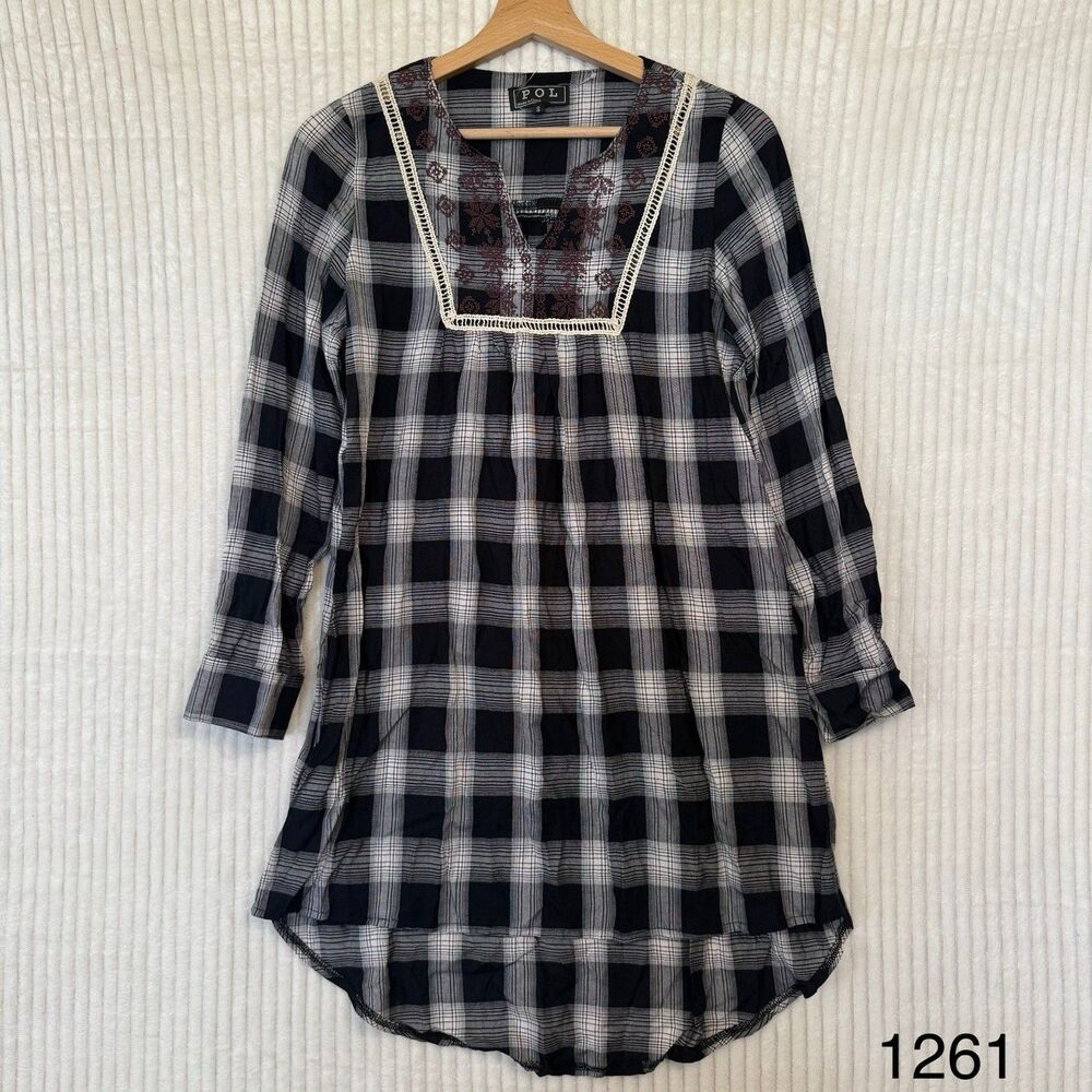 POL Womens Long Top Size Small Black Plaid Lace Crochet Front Detail